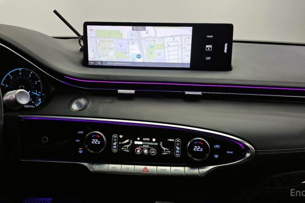 2021 Genesis GV70 с пробегом 125 514 км