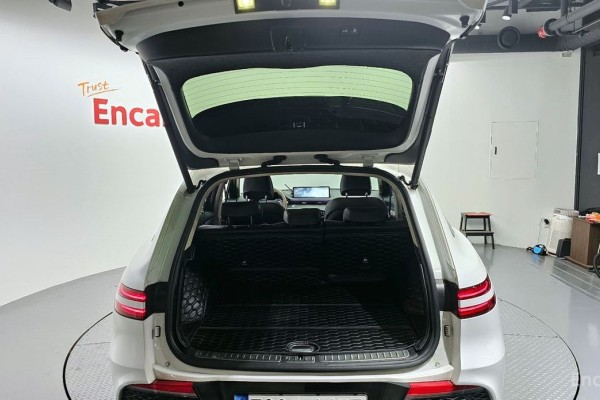 2021 Genesis GV70 с пробегом 125 514 км