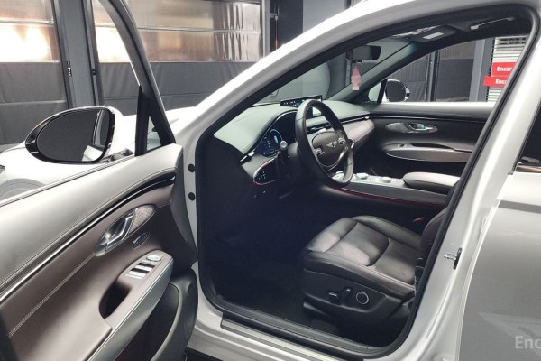 2021 Genesis GV70 с пробегом 53 350 км