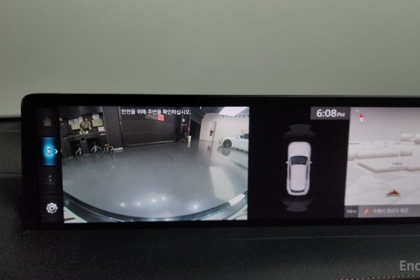 2021 Genesis GV70 с пробегом 42 431 км