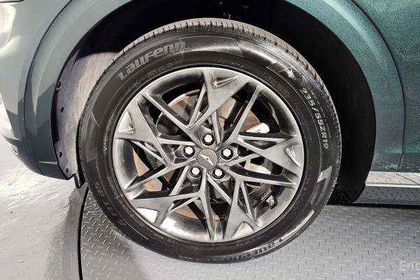 2021 Genesis GV70 с пробегом 60 763 км