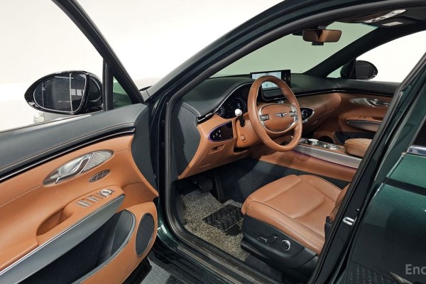 2021 Genesis GV70 с пробегом 60 763 км