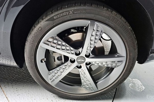 2021 Genesis GV70 с пробегом 74 289 км