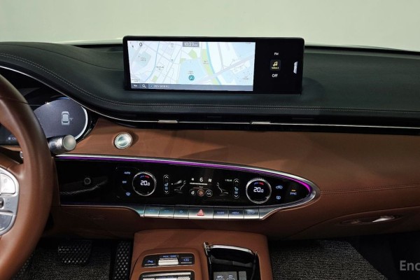 2021 Genesis GV70 с пробегом 60 763 км