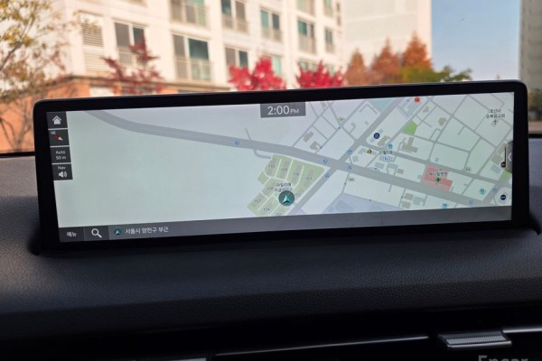 2021 Genesis GV70 с пробегом 136 884 км