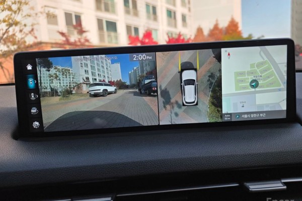 2021 Genesis GV70 с пробегом 136 884 км