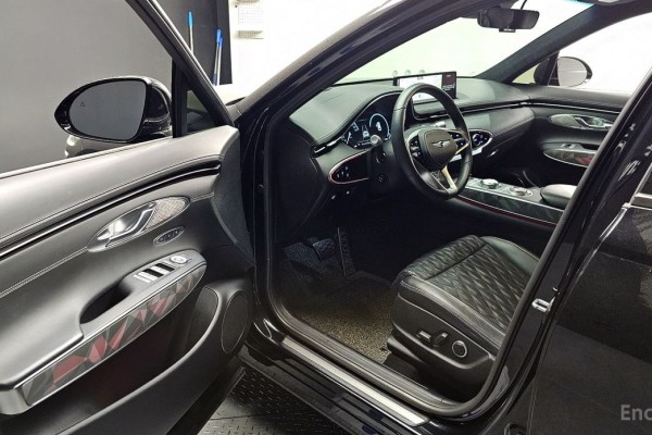 2021 Genesis GV70 с пробегом 74 289 км
