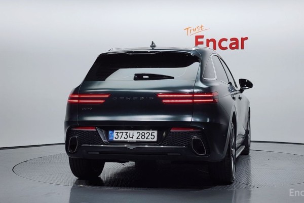 2022 Genesis GV70 с пробегом 62 945 км
