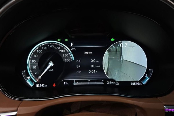 2021 Genesis GV70 с пробегом 89 516 км