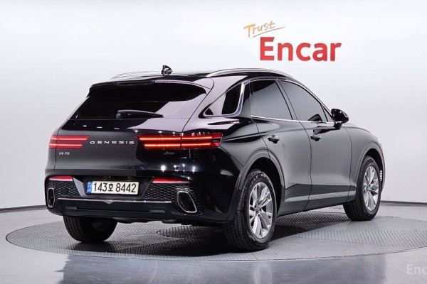 2021 Genesis GV70 с пробегом 55 947 км