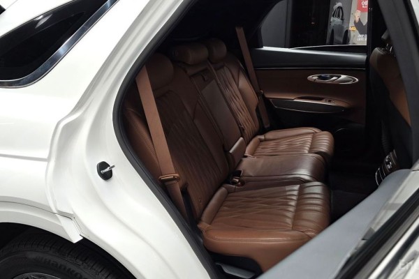 2021 Genesis GV70 с пробегом 89 516 км