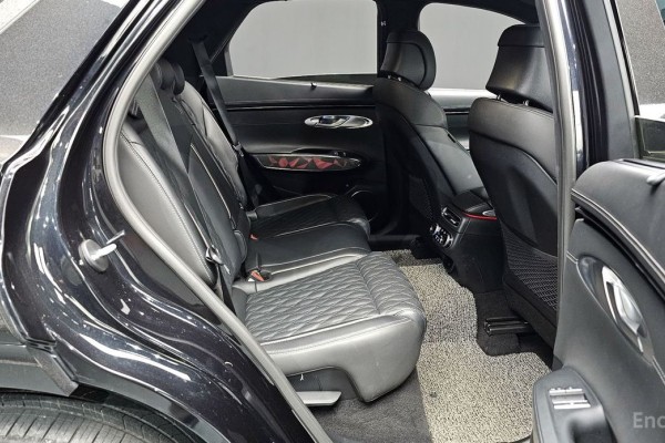 2021 Genesis GV70 с пробегом 74 289 км