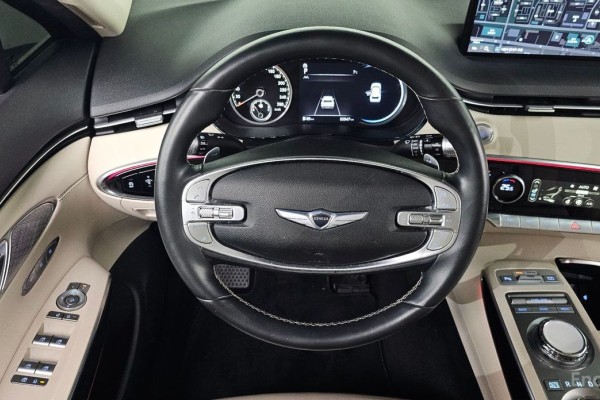 2021 Genesis GV70 с пробегом 55 947 км