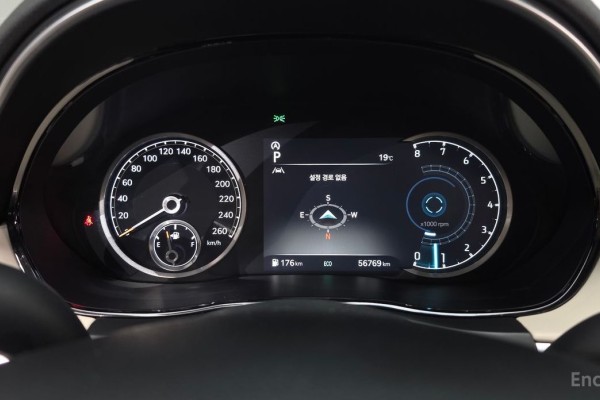 2021 Genesis GV70 с пробегом 56 769 км