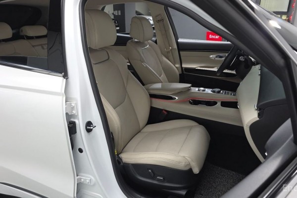 2021 Genesis GV70 с пробегом 56 769 км