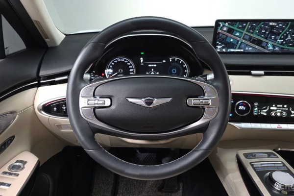 2021 Genesis GV70 с пробегом 56 769 км
