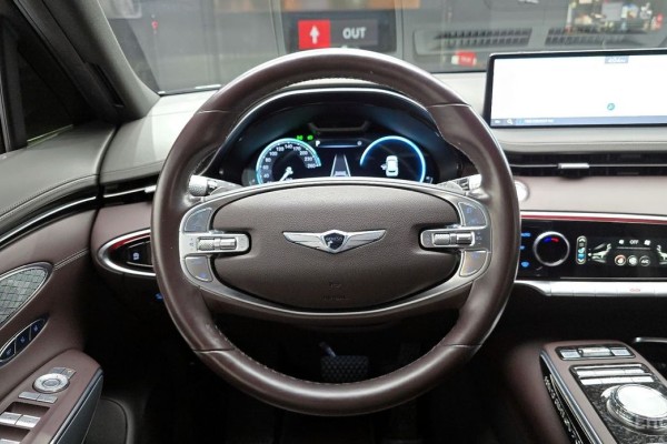 2021 Genesis GV70 с пробегом 74 539 км