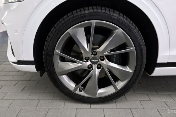 2021 Genesis GV70 с пробегом 49 610 км