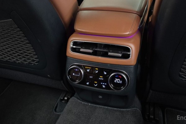 2021 Genesis GV70 с пробегом 49 610 км