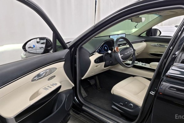 2021 Genesis GV70 с пробегом 109 482 км