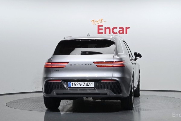 2021 Genesis GV70 с пробегом 53 022 км