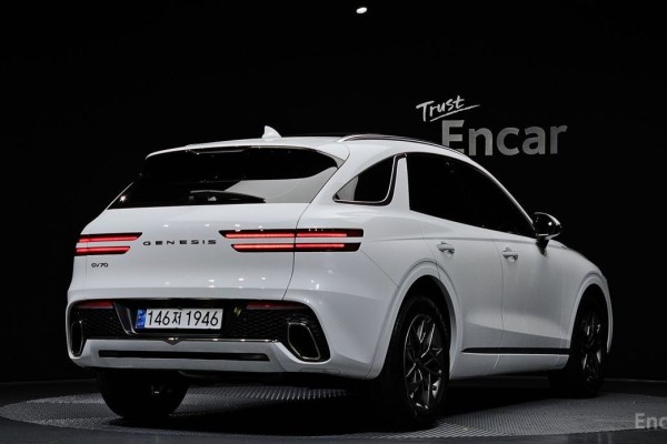 2021 Genesis GV70 с пробегом 41 434 км