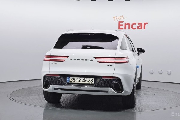 2021 Genesis GV70 с пробегом 88 407 км