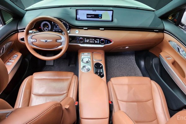 2021 Genesis GV70 с пробегом 41 434 км