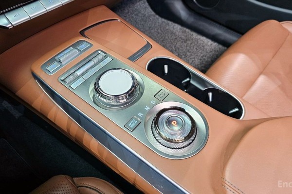 2021 Genesis GV70 с пробегом 41 434 км