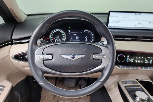 2021 Genesis GV70 с пробегом 73 196 км