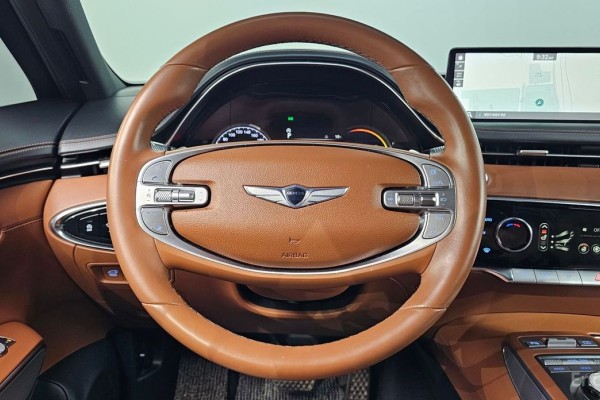 2021 Genesis GV70 с пробегом 88 407 км