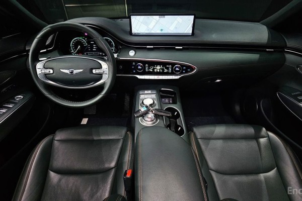 2021 Genesis GV70 с пробегом 49 928 км