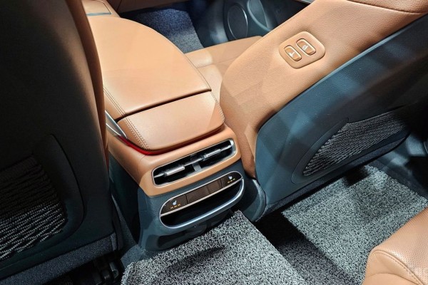 2021 Genesis GV70 с пробегом 41 434 км