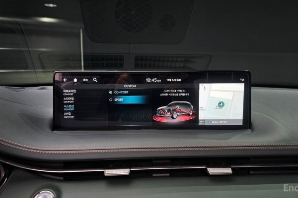 2021 Genesis GV70 с пробегом 49 928 км