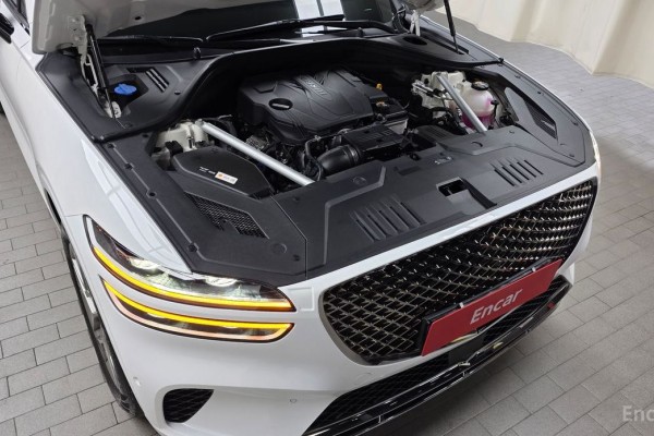 2022 Genesis GV70 с пробегом 50 635 км