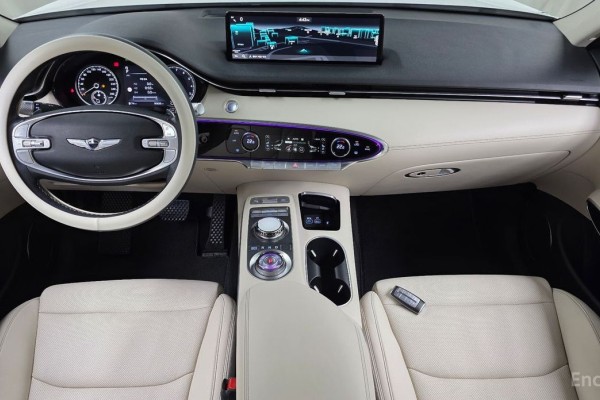 2022 Genesis GV70 с пробегом 50 635 км