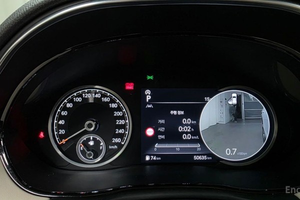 2022 Genesis GV70 с пробегом 50 635 км