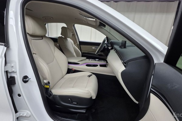 2022 Genesis GV70 с пробегом 50 635 км