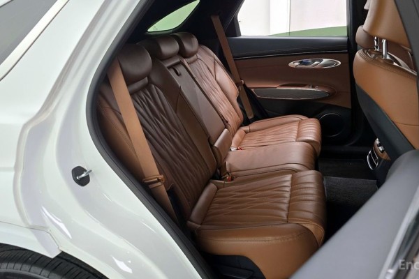 2021 Genesis GV70 с пробегом 49 678 км