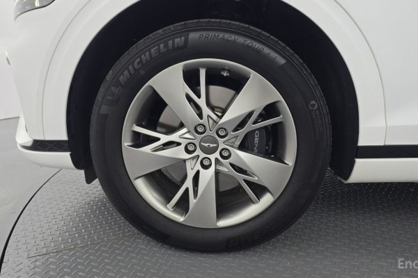 2021 Genesis GV70 с пробегом 63 793 км