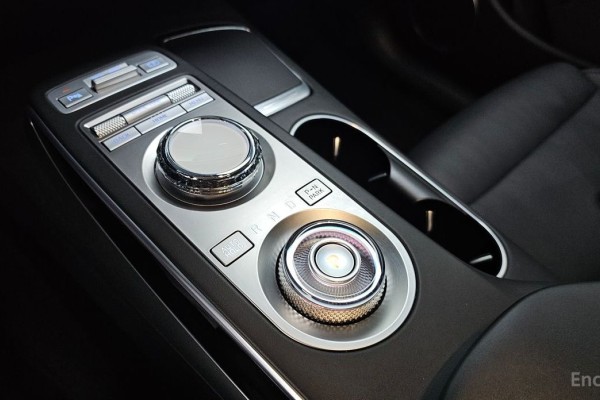 2021 Genesis GV70 с пробегом 51 649 км