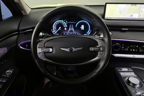 2021 Genesis GV70 с пробегом 64 671 км