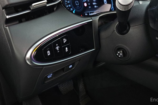 2021 Genesis GV70 с пробегом 51 649 км