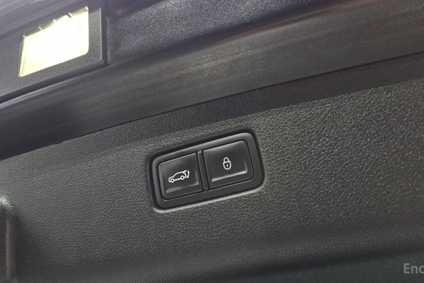 2021 Genesis GV70 с пробегом 51 649 км