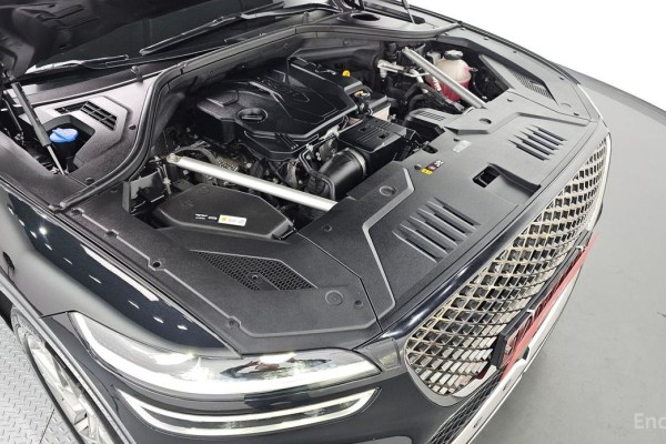 2021 Genesis GV70 с пробегом 51 649 км