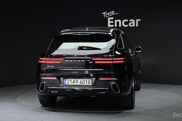 2021 Genesis GV70 с пробегом 44 266 км