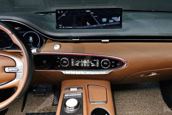 2021 Genesis GV70 с пробегом 44 266 км