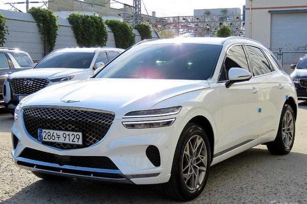 2022 Genesis GV70 с пробегом 56 503 км