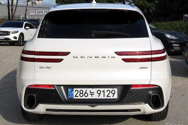 2022 Genesis GV70 с пробегом 56 503 км