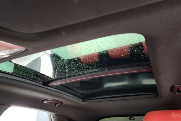 2021 Genesis GV70 с пробегом 105 673 км